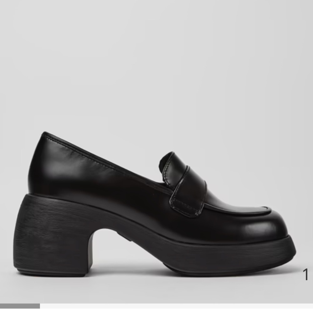 Camper Thelma Loafer